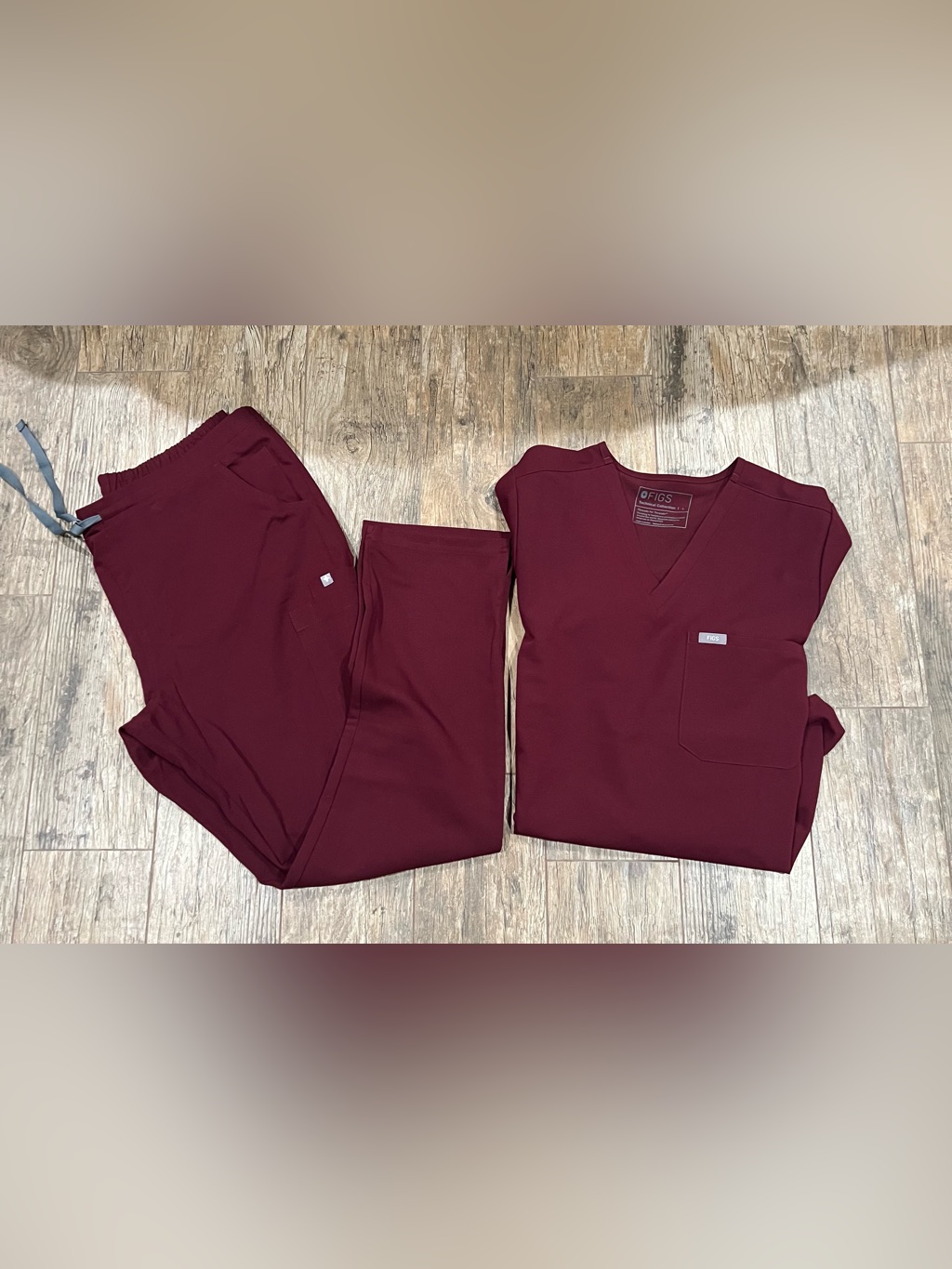 New Figs Burgundy Medical Scrub Set - V-Neck Top & Drawstring Pants